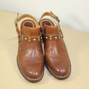 BORN Shoes Brown Leather size 7M